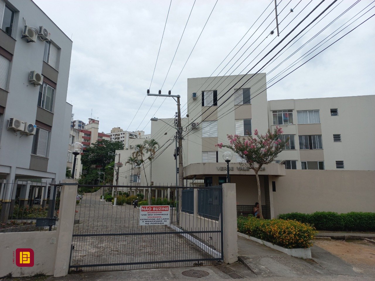 Kitnete com 29m², 1 quarto, 1 garagem, no bairro Itacorubi em Florianópolis