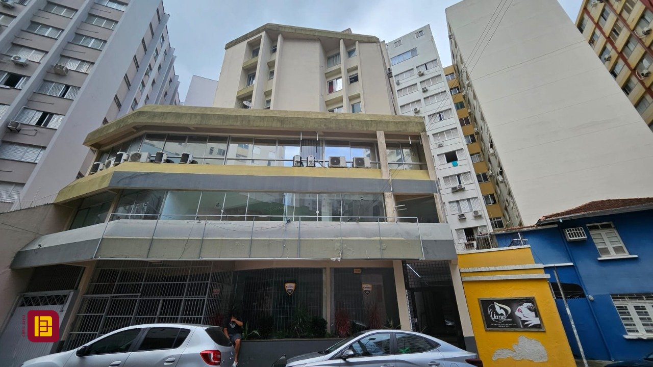 Apartamentos com 39m², 1 quarto, no bairro Centro em Florianópolis