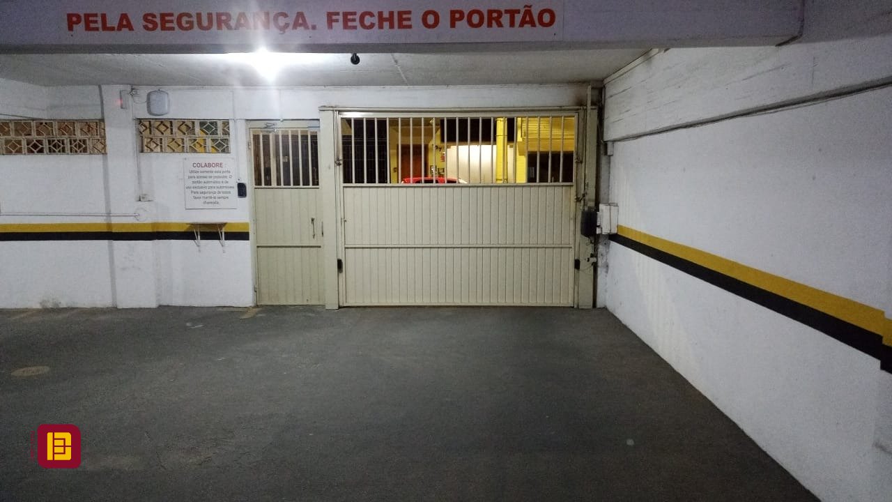 Garagem com 12m², no bairro Centro em Florianópolis